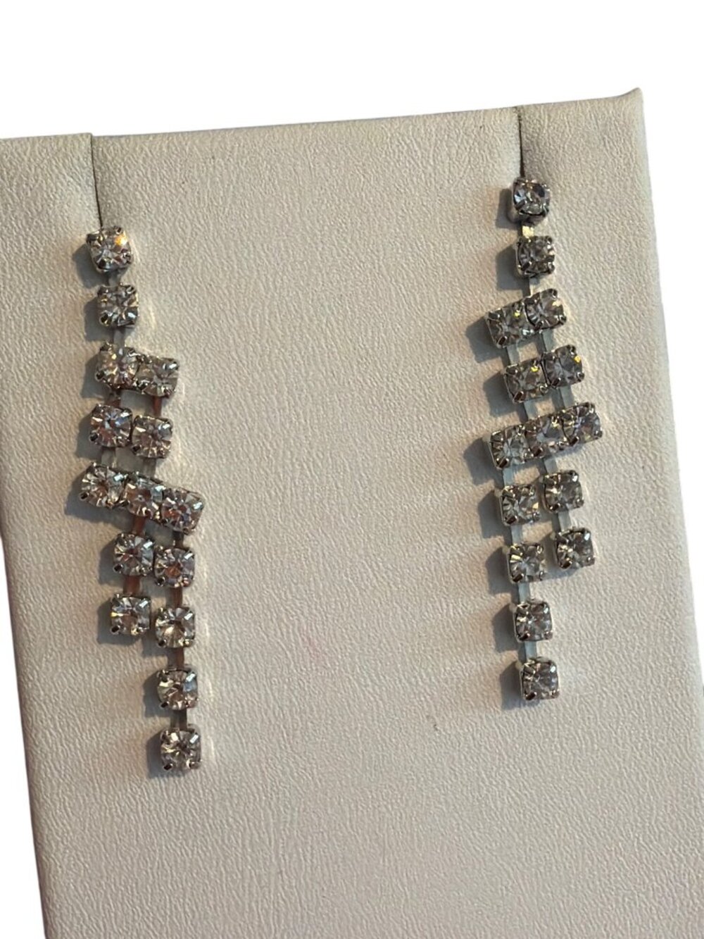Vintage Silver Tone Rhinestone Dangle Earrings Articulated Lightweight Estate 1.